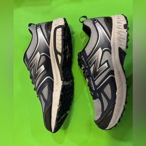 NWT New Balance Trail Running Sneakers